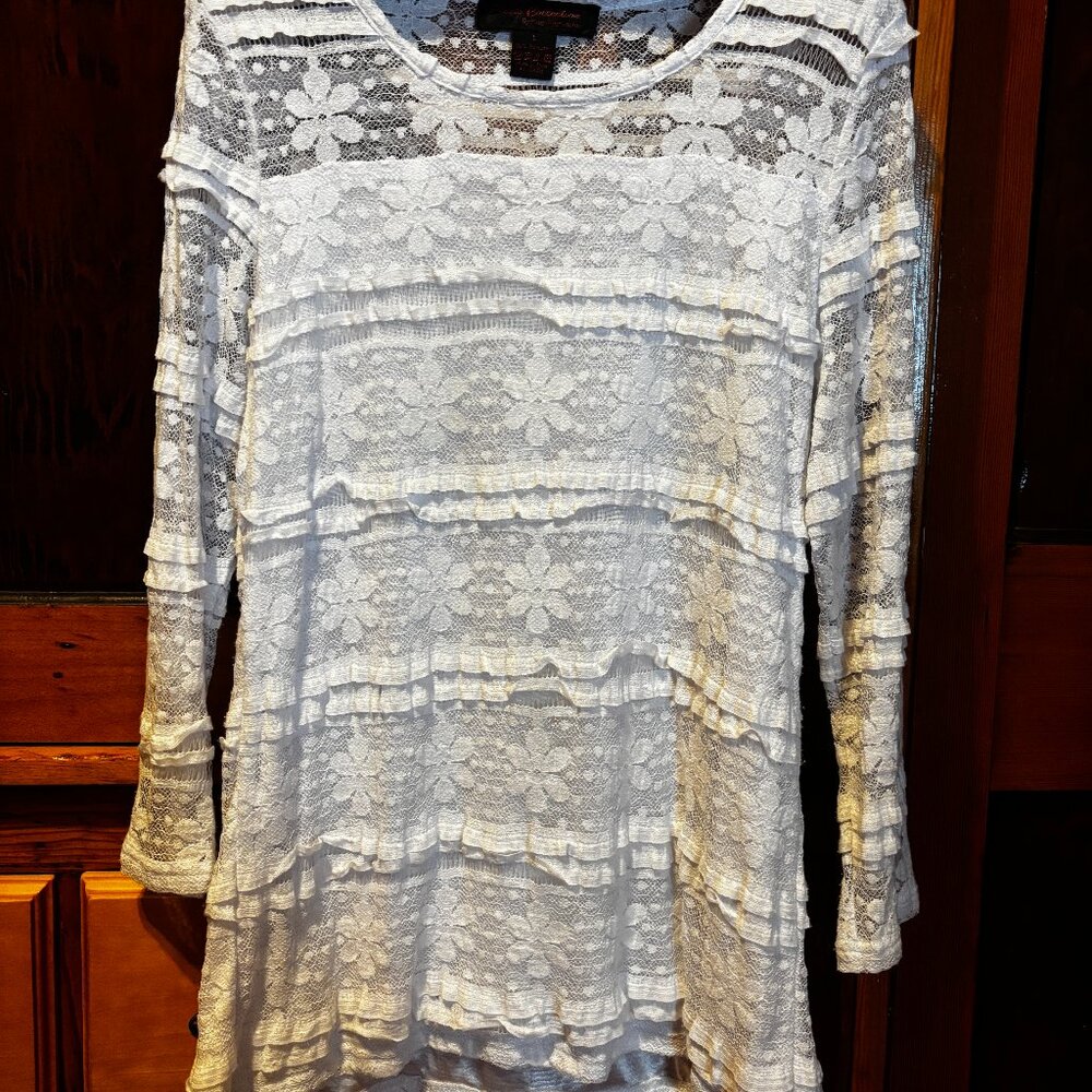 Pleats Collection White Floral Lace Lined Blouse Size Large